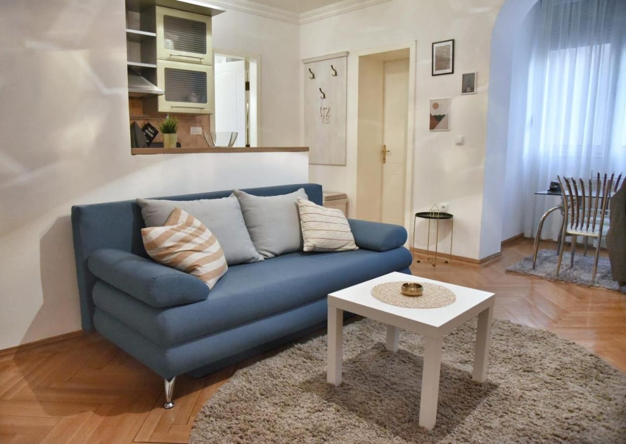 Apartment Carpe Diem In เบลเกรด ภายนอก รูปภาพ